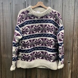 100% wool pullover sweater